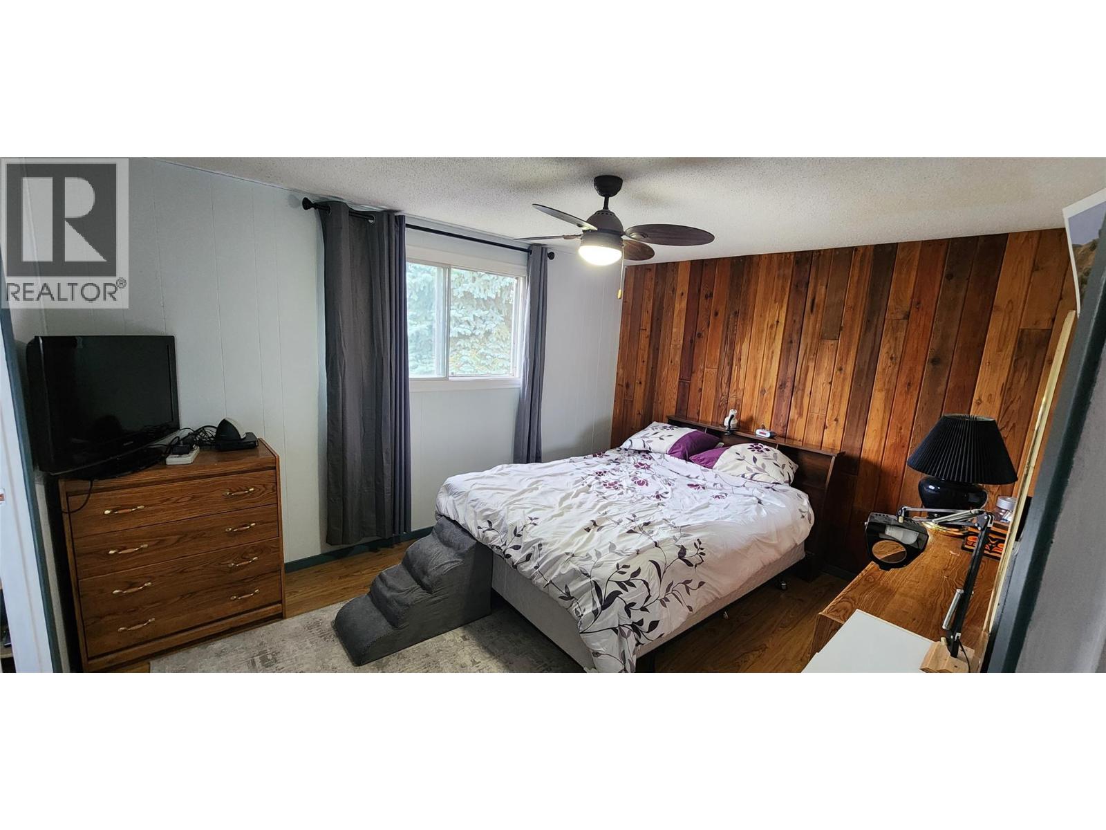 7827 22nd Street, Grand Forks