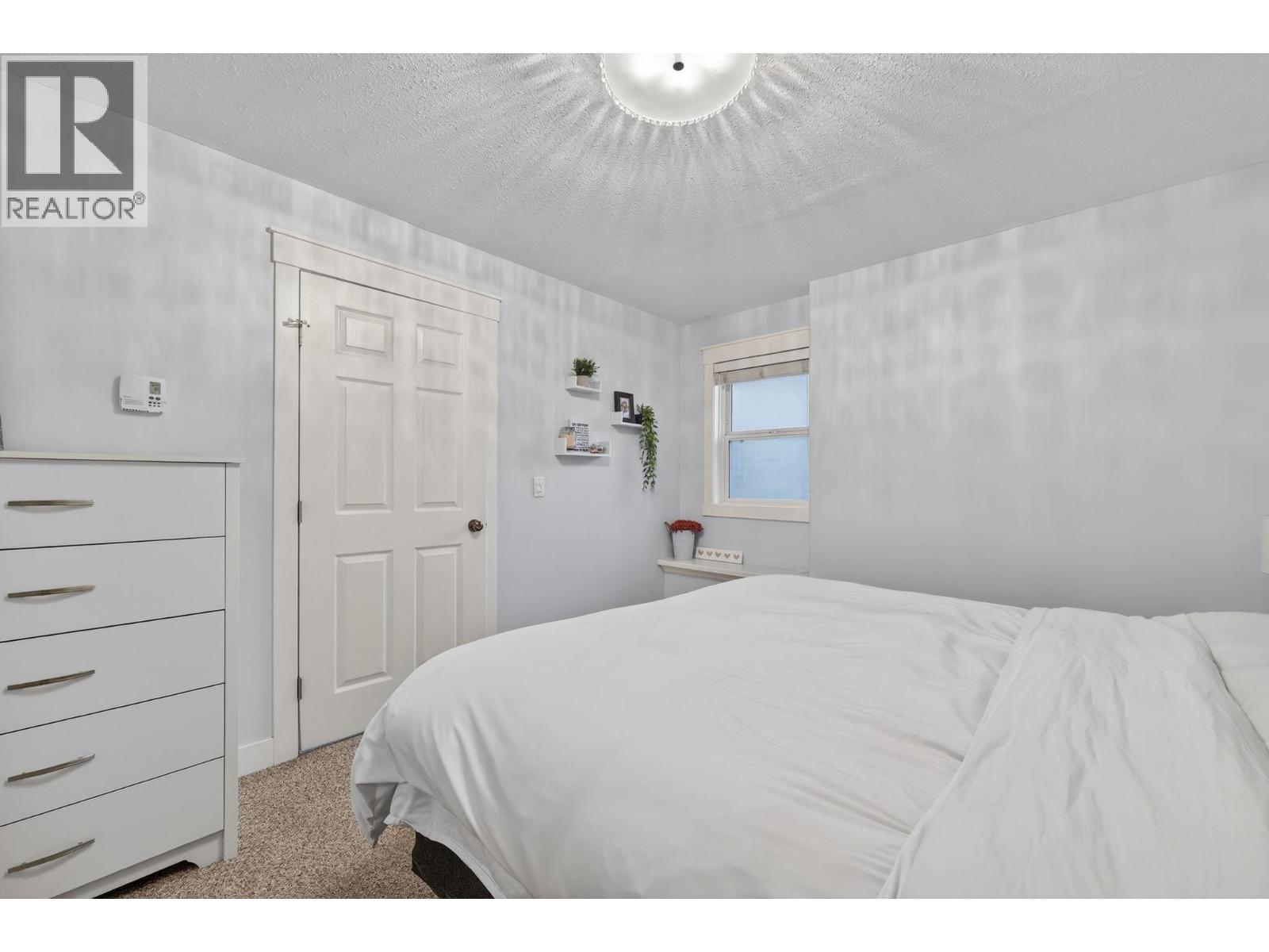 109 1390 Dilworth Crescent, Kelowna