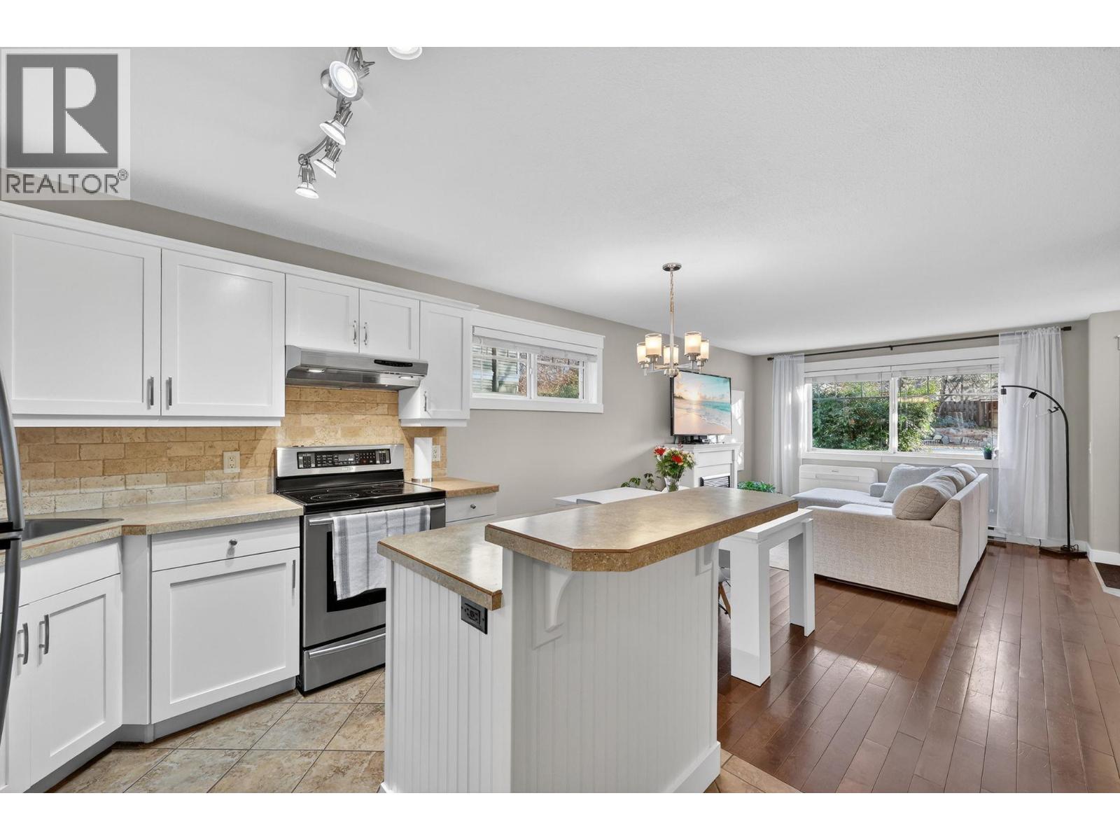 109 1390 Dilworth Crescent, Kelowna