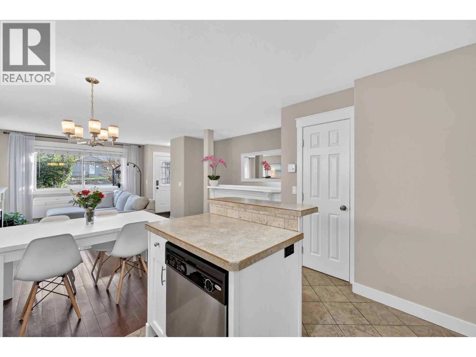 109 1390 Dilworth Crescent, Kelowna