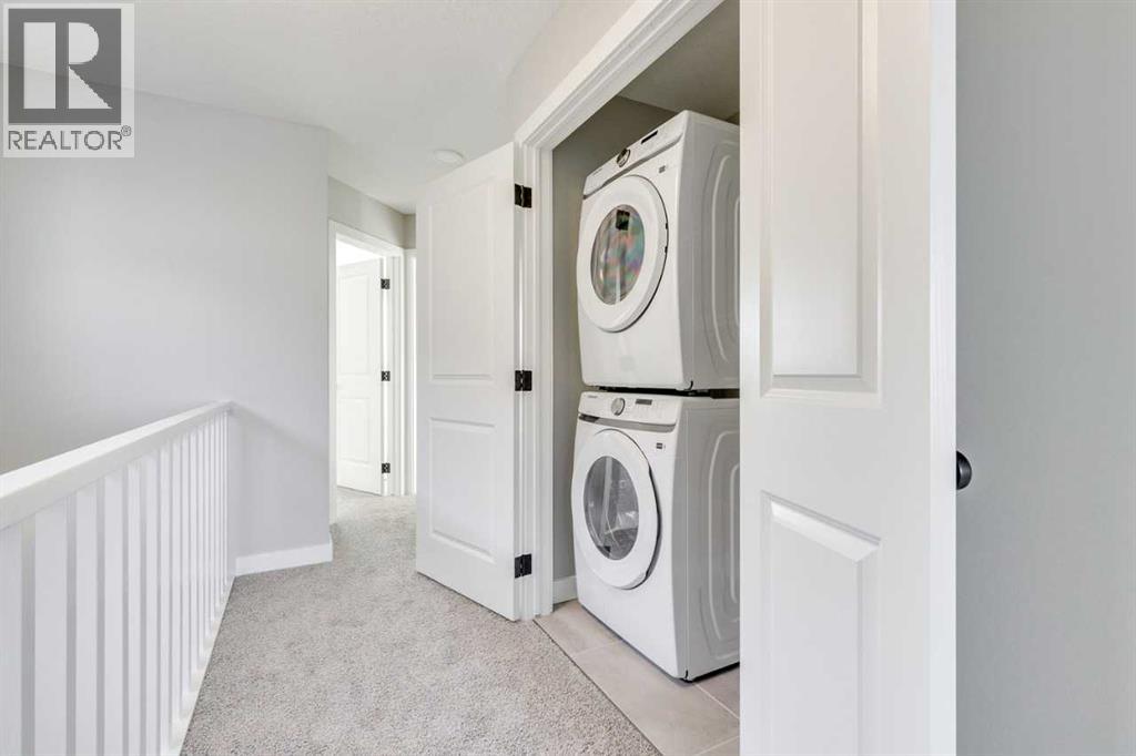 Single Family House for Sale in  Silverton Glen Way SW Silverado Calgary 