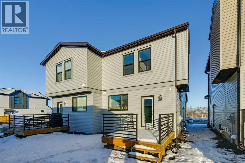 Single Family House for Sale in  Silverton Glen Way SW Silverado Calgary 