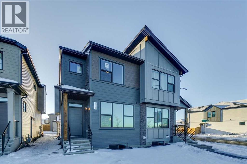 Single Family House for Sale in  Silverton Glen Way SW Silverado Calgary 