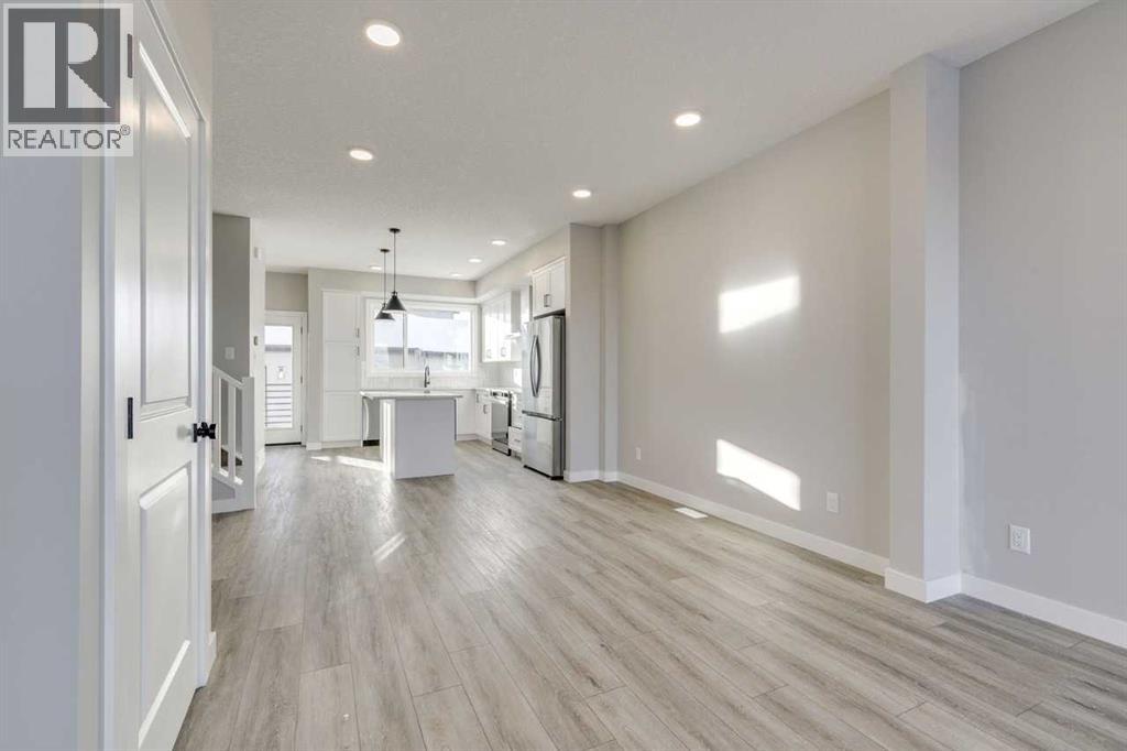 Single Family House for Sale in  Silverton Glen Way SW Silverado Calgary 