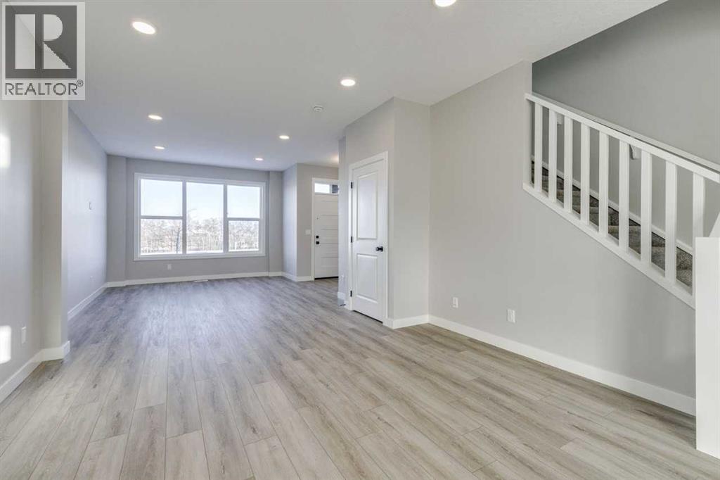 Single Family House for Sale in  Silverton Glen Way SW Silverado Calgary 