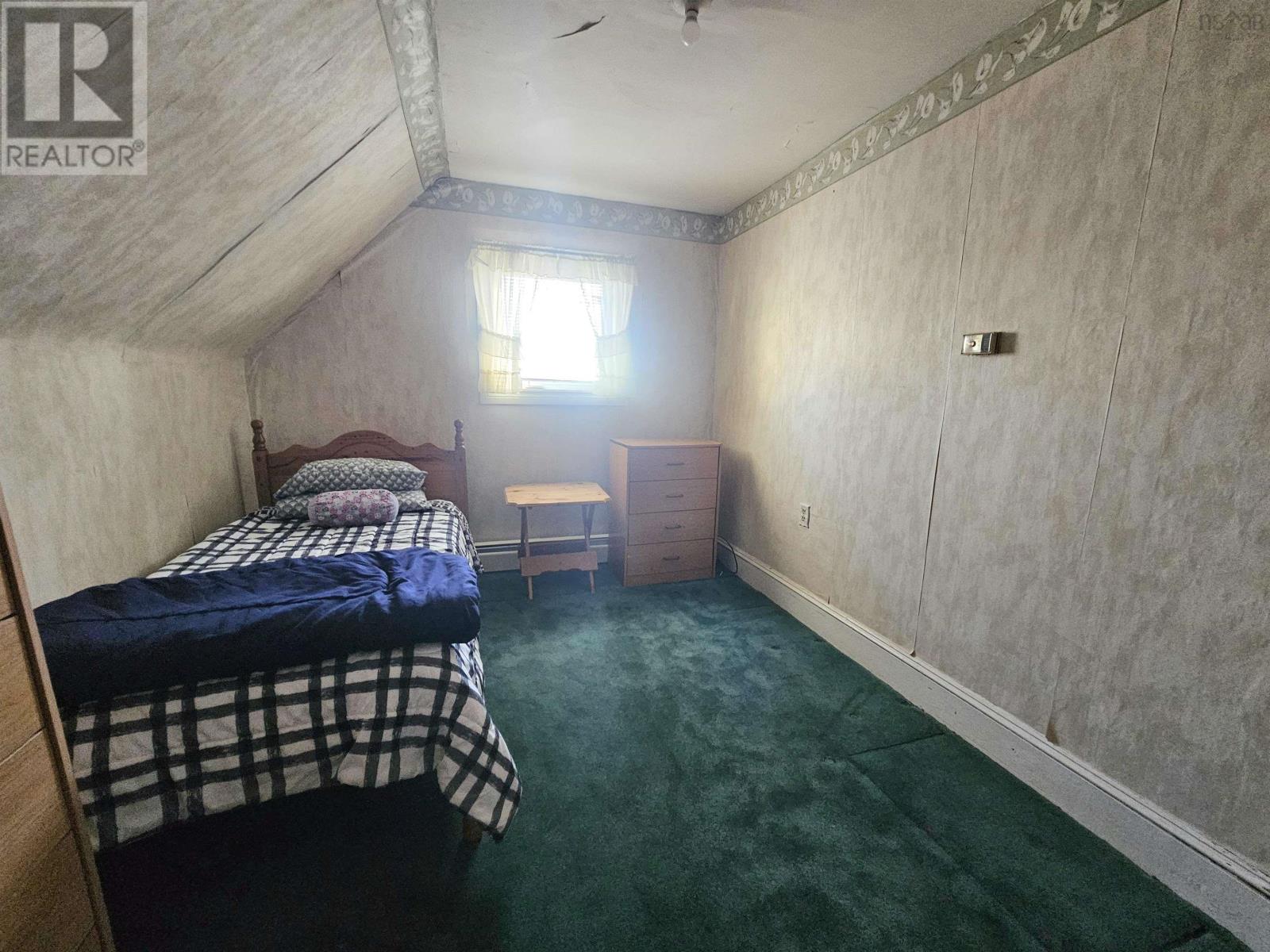 Property 11 of 18 of 3 Thompson Avenue