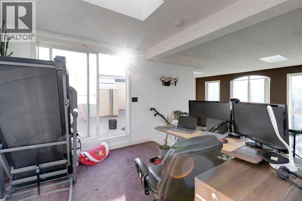 Single Family House for Sale in   A Street SW Bankview Calgary 