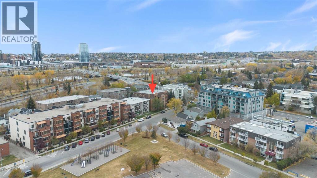 Single Family House for Sale in   Kensington Close NW Hillhurst Calgary 