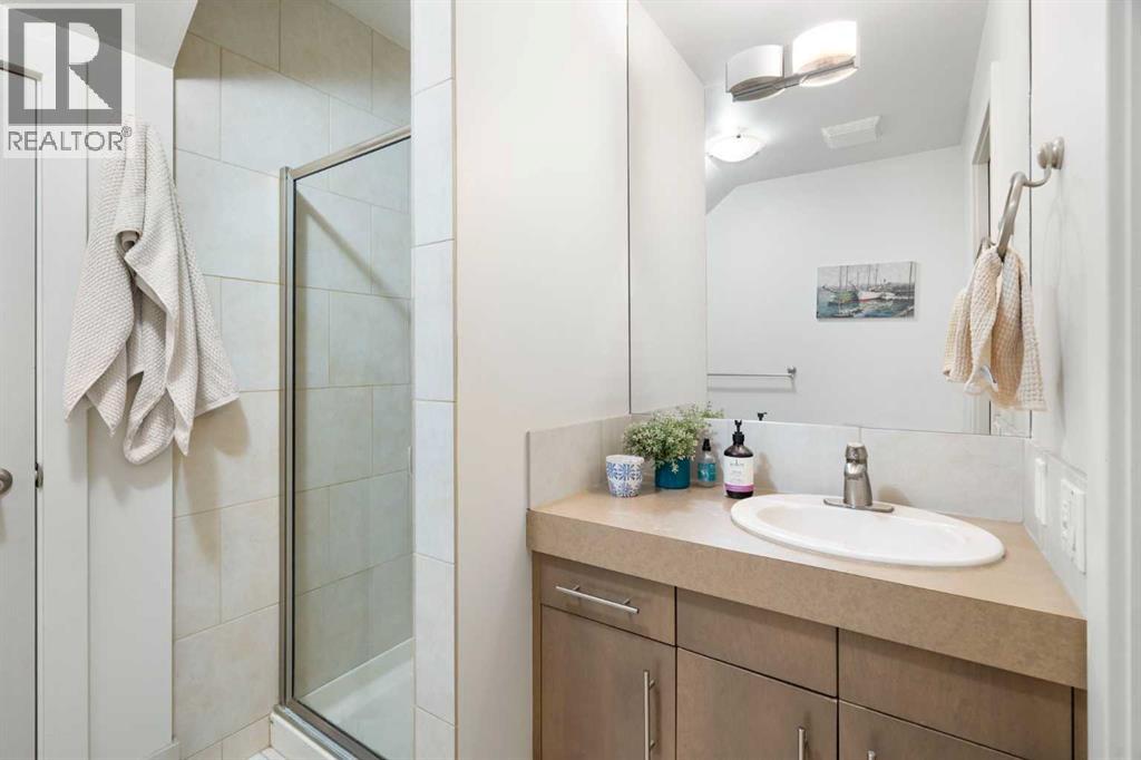 Single Family House for Sale in   Kensington Close NW Hillhurst Calgary 