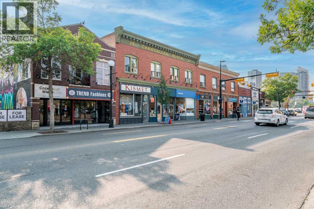 Single Family House for Sale in   Kensington Close NW Hillhurst Calgary 