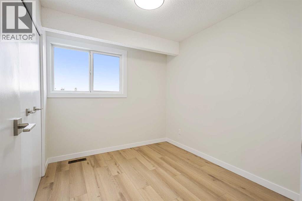 Single Family House for Sale in   Whitnel Court NE Whitehorn Calgary 