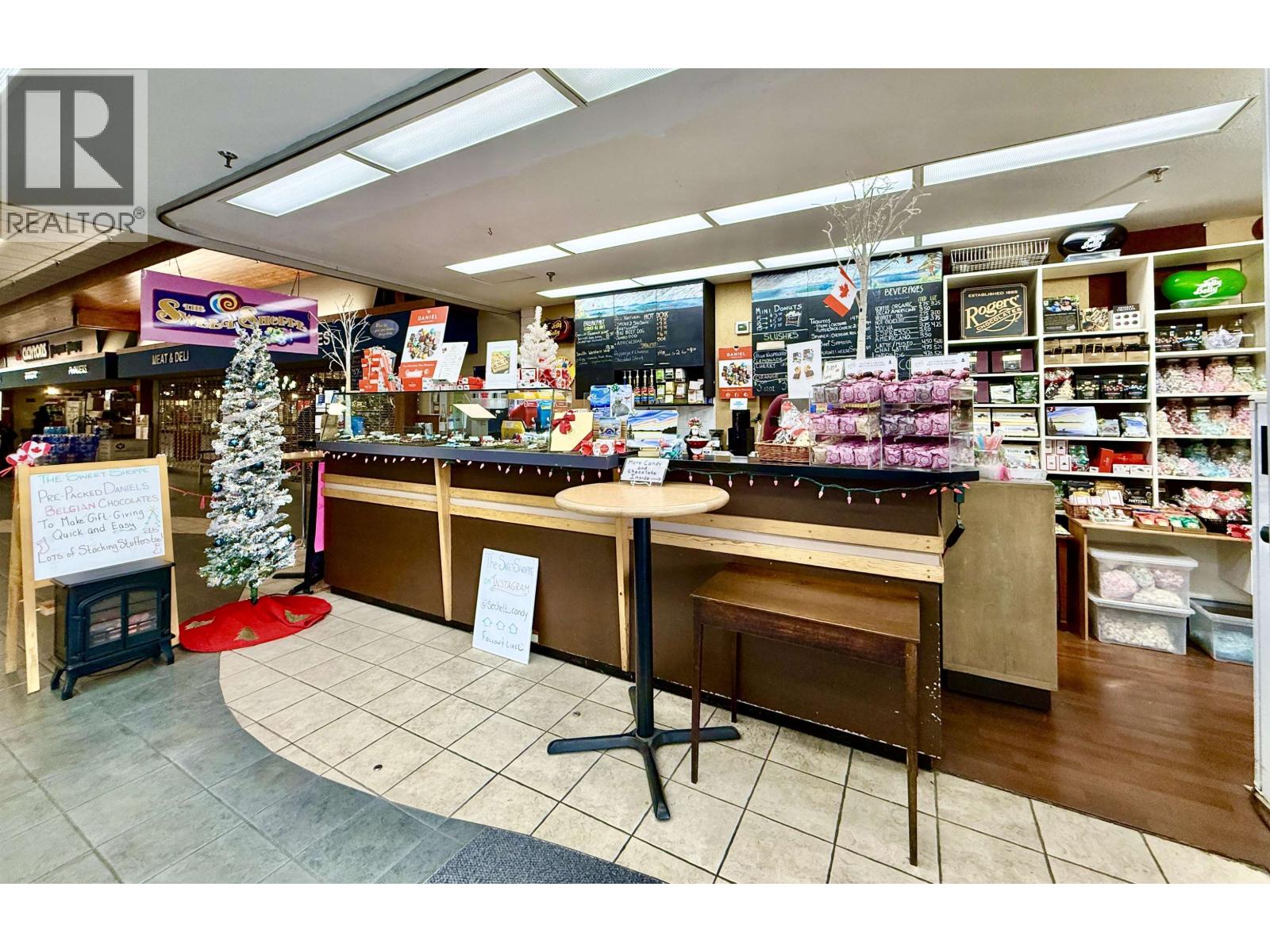 3 5755 COWRIE STREET, Sechelt