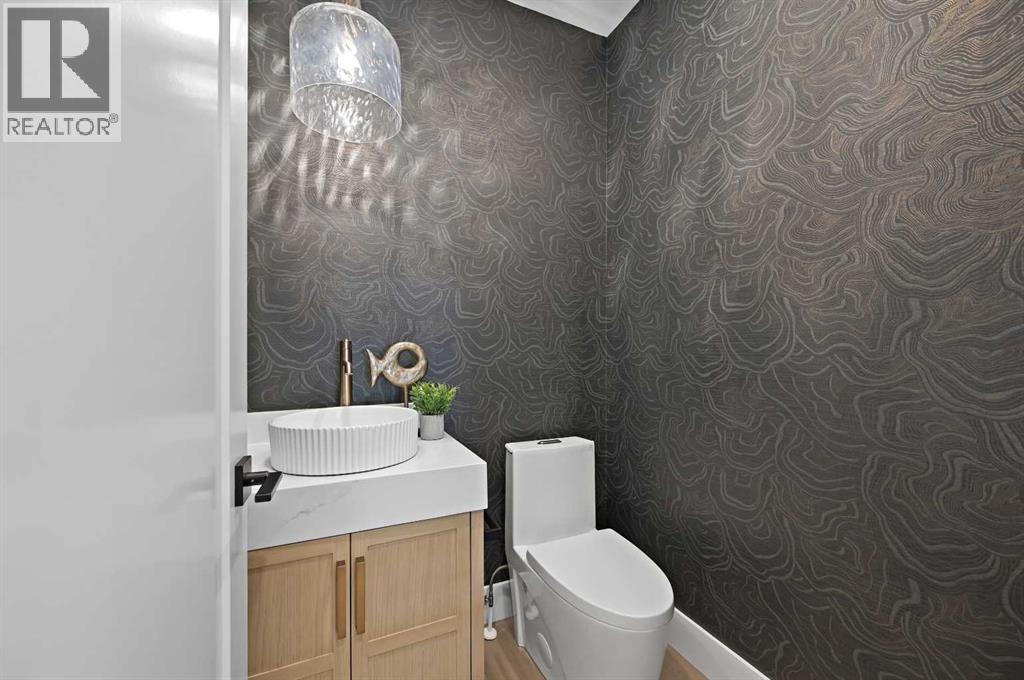 Single Family House for Sale in   Avenue NW Mount Pleasant Calgary 