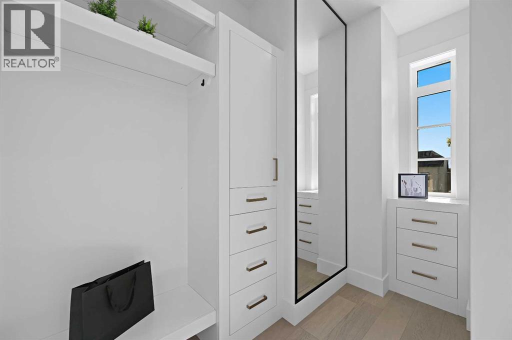 Single Family House for Sale in   Avenue NW Mount Pleasant Calgary 