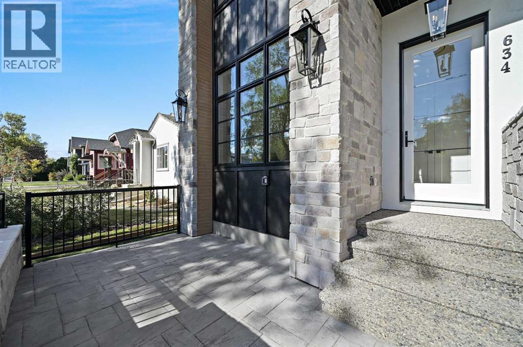 Single Family House for Sale in   Avenue NW Mount Pleasant Calgary 