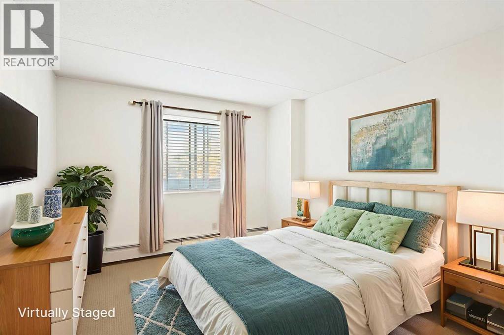 Single Family House for Sale in   Dalton Drive NW Dalhousie Calgary 