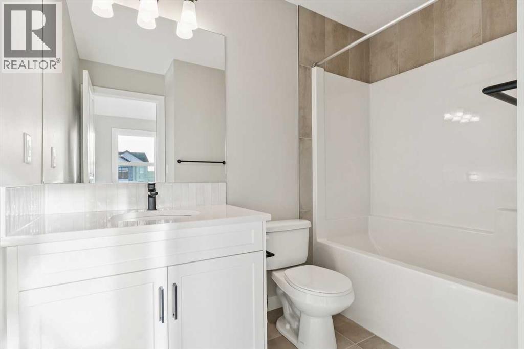 Single Family House for Sale in  Silverton Glen Way SW Silverado Calgary 