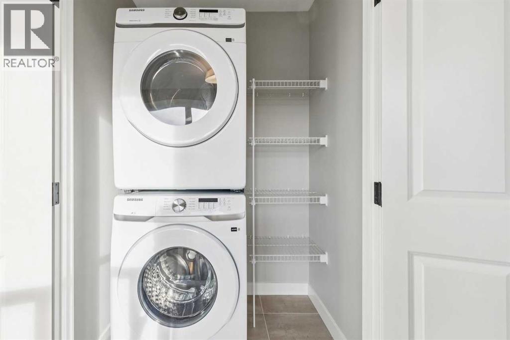 Single Family House for Sale in  Silverton Glen Way SW Silverado Calgary 