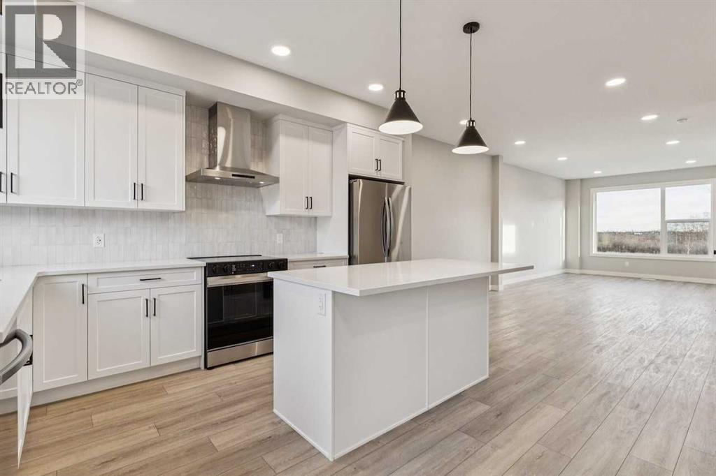 Single Family House for Sale in  Silverton Glen Way SW Silverado Calgary 