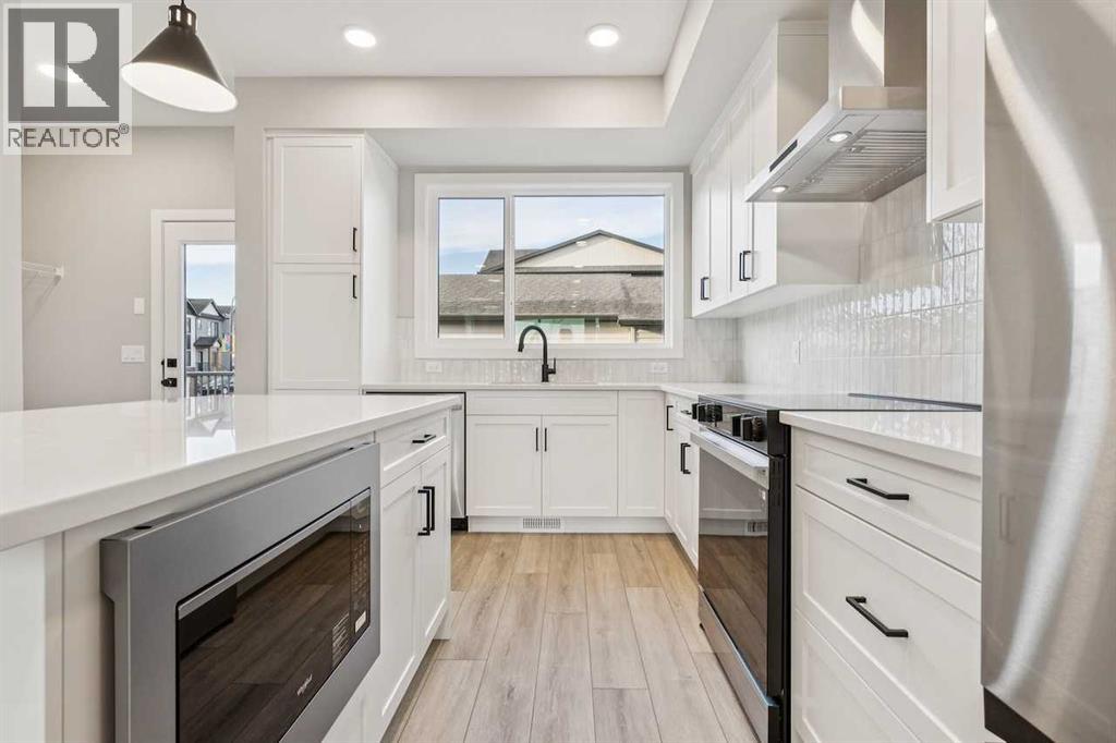 Single Family House for Sale in  Silverton Glen Way SW Silverado Calgary 