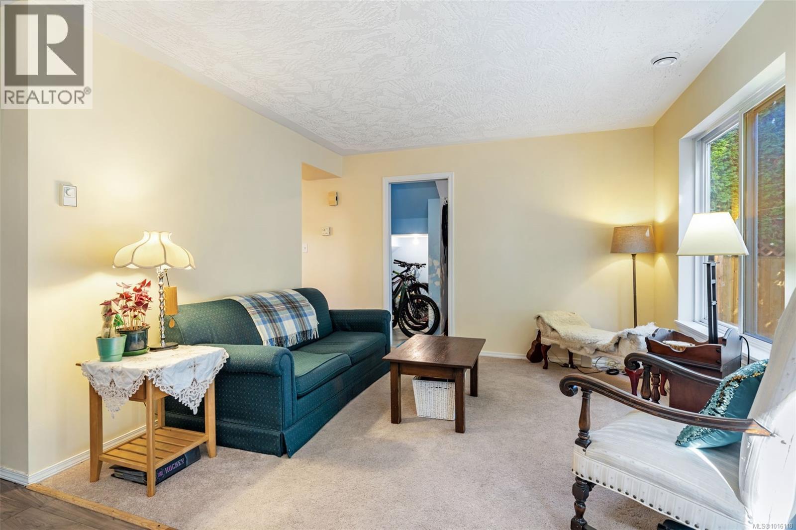 1 2516 Dingwall St, Duncan