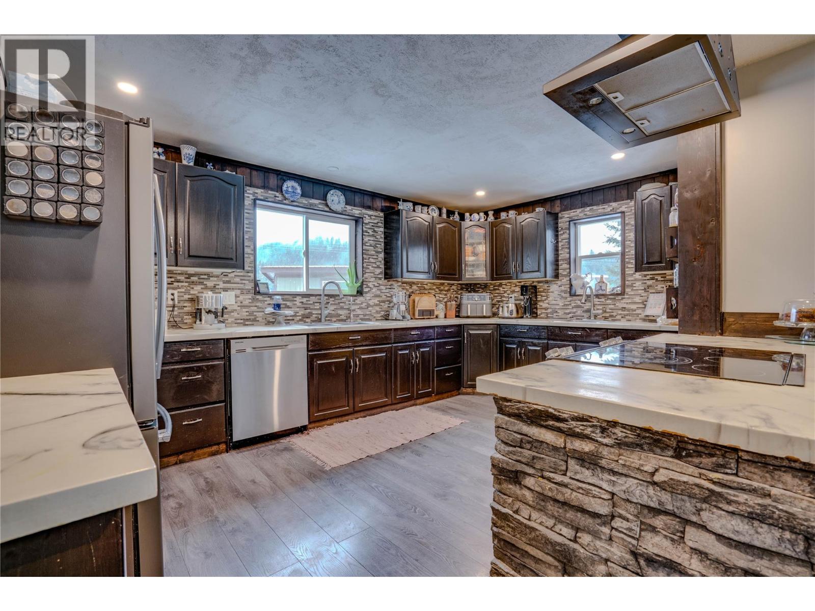 1519 Highway 6, 26 Byers Road, Cherryville