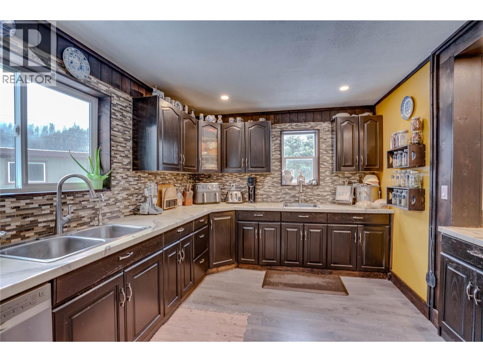 1519 Highway 6, 26 Byers Road, Cherryville