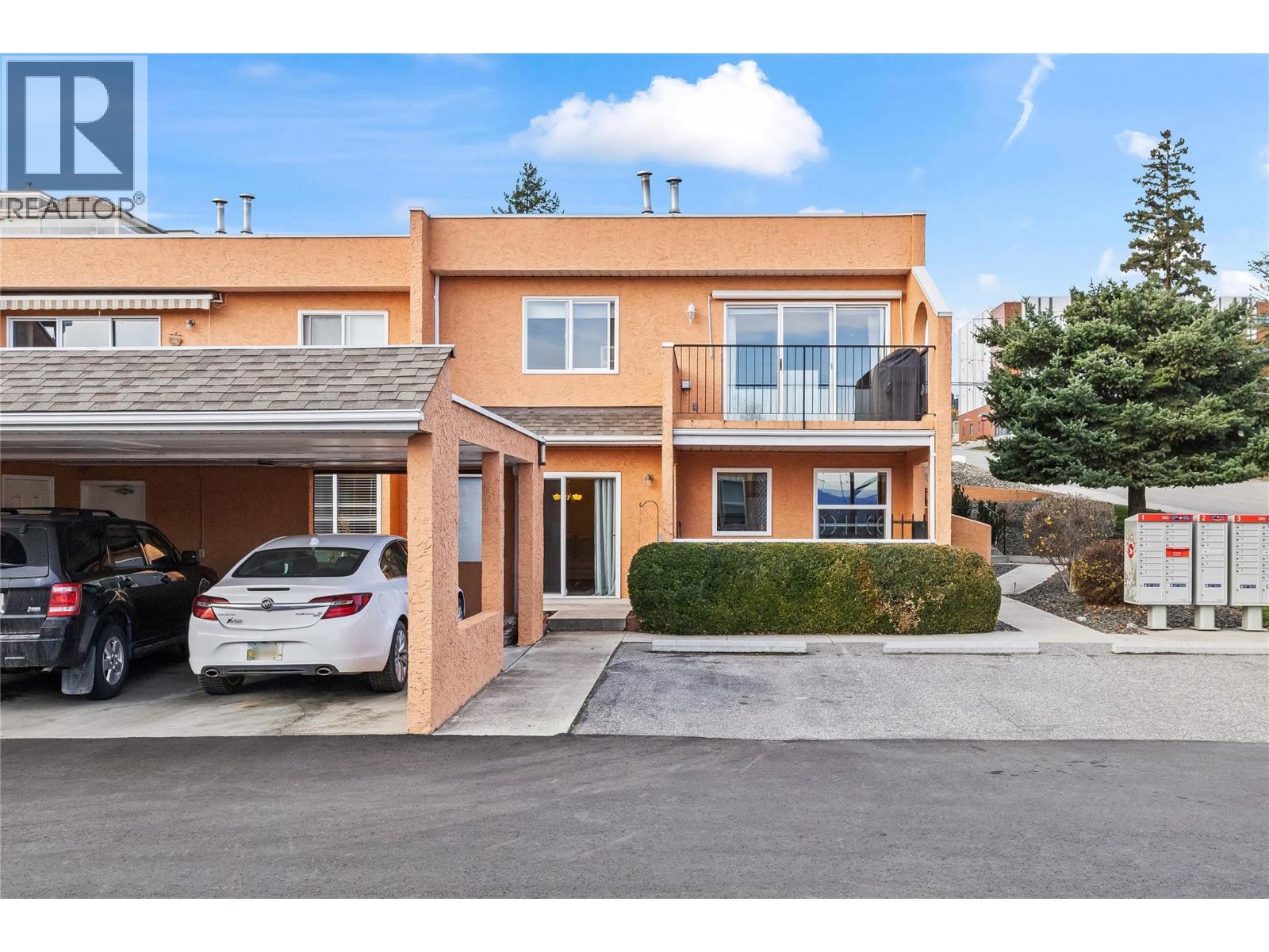 6 2433 Ingram Road, West Kelowna