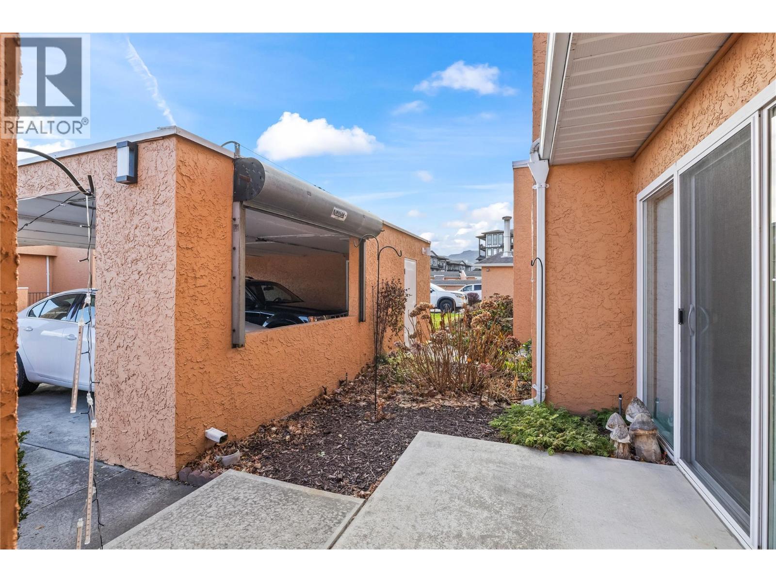 6 2433 Ingram Road, West Kelowna