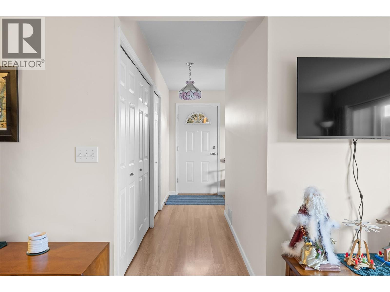 6 2433 Ingram Road, West Kelowna