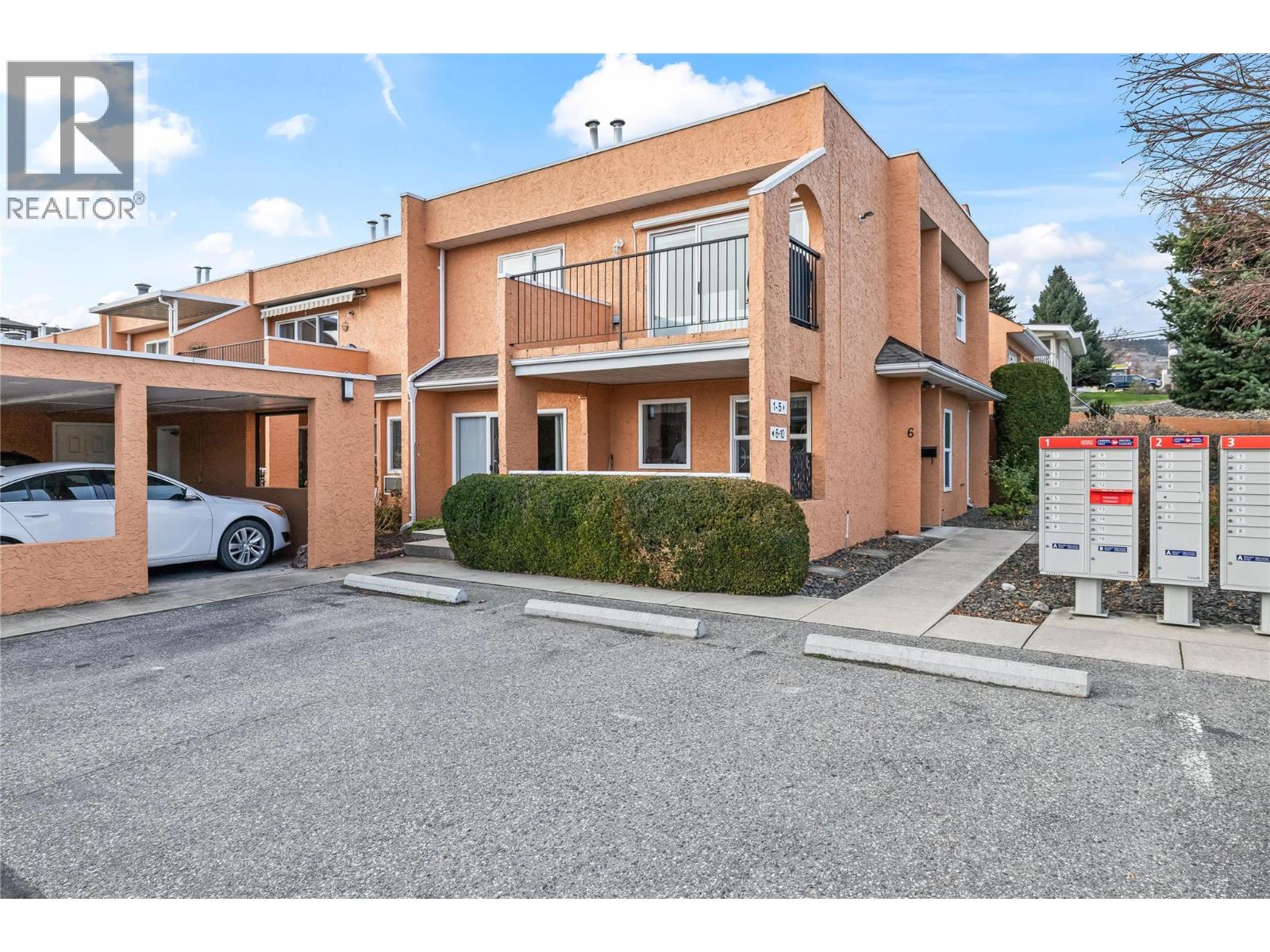 6 2433 Ingram Road, West Kelowna