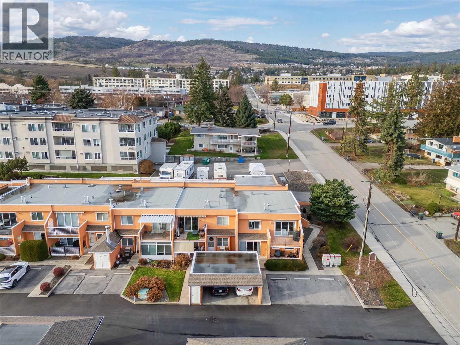 6 2433 Ingram Road, West Kelowna