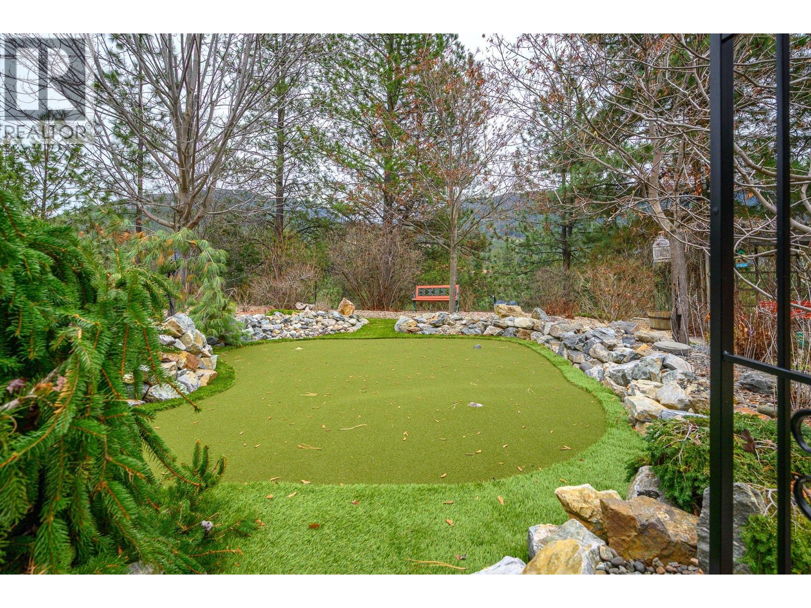 3 6924 Manning Place, Vernon