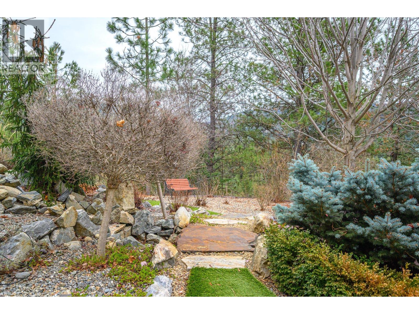 3 6924 Manning Place, Vernon