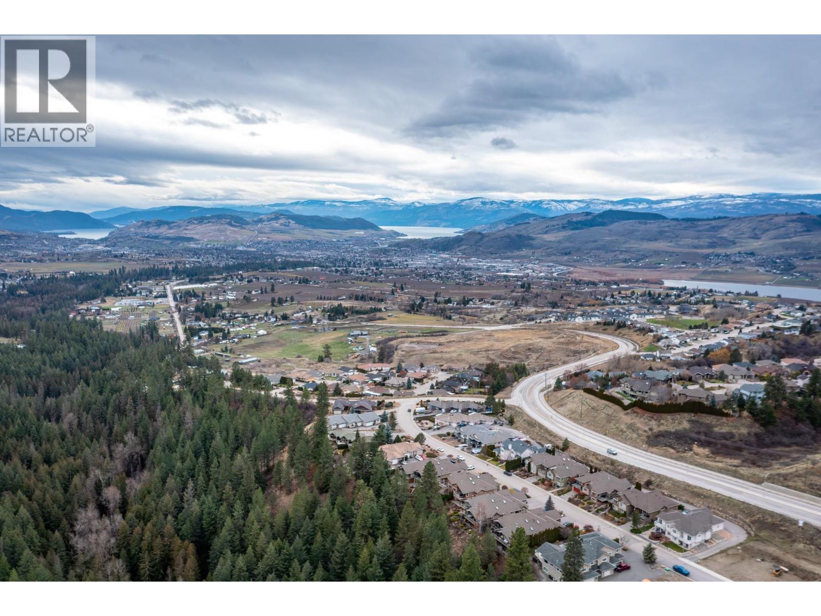 3 6924 Manning Place, Vernon