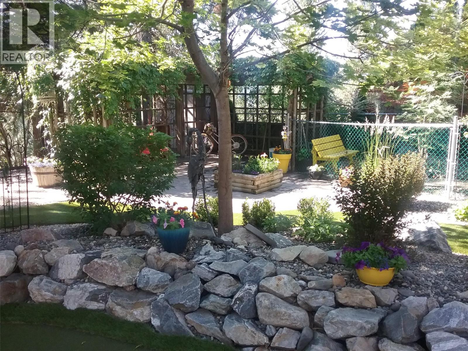 3 6924 Manning Place, Vernon