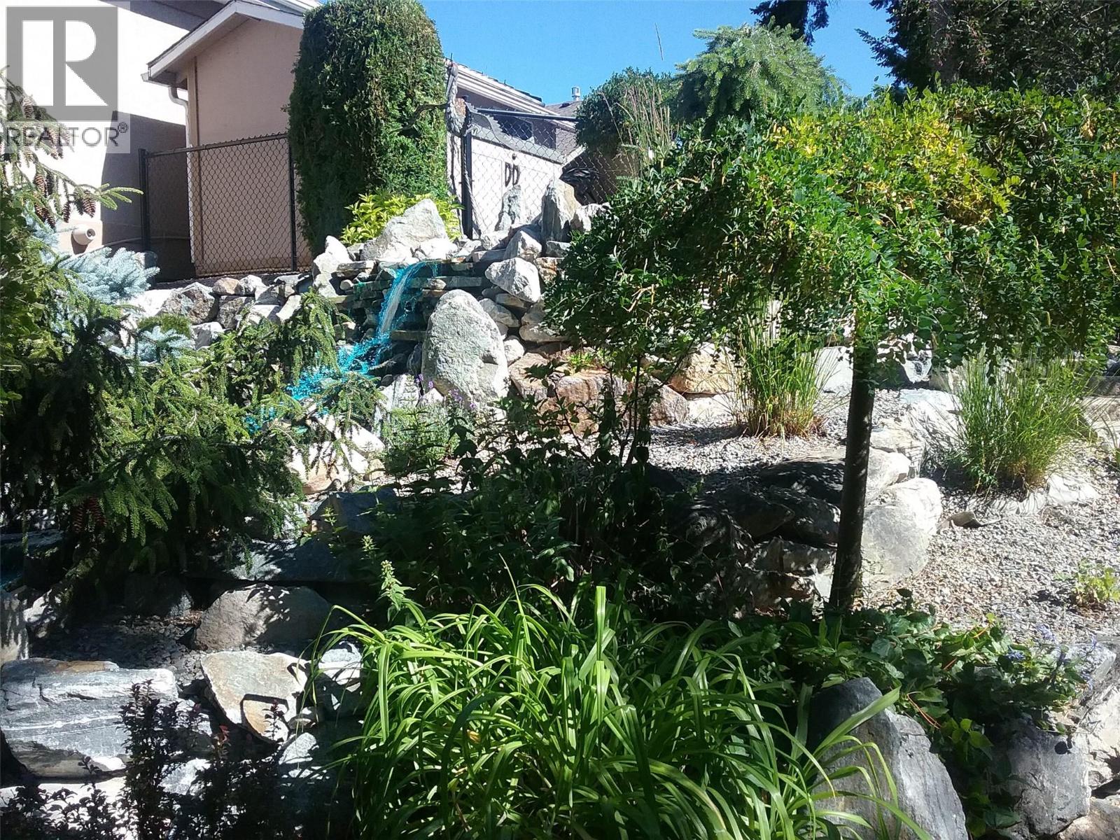 3 6924 Manning Place, Vernon