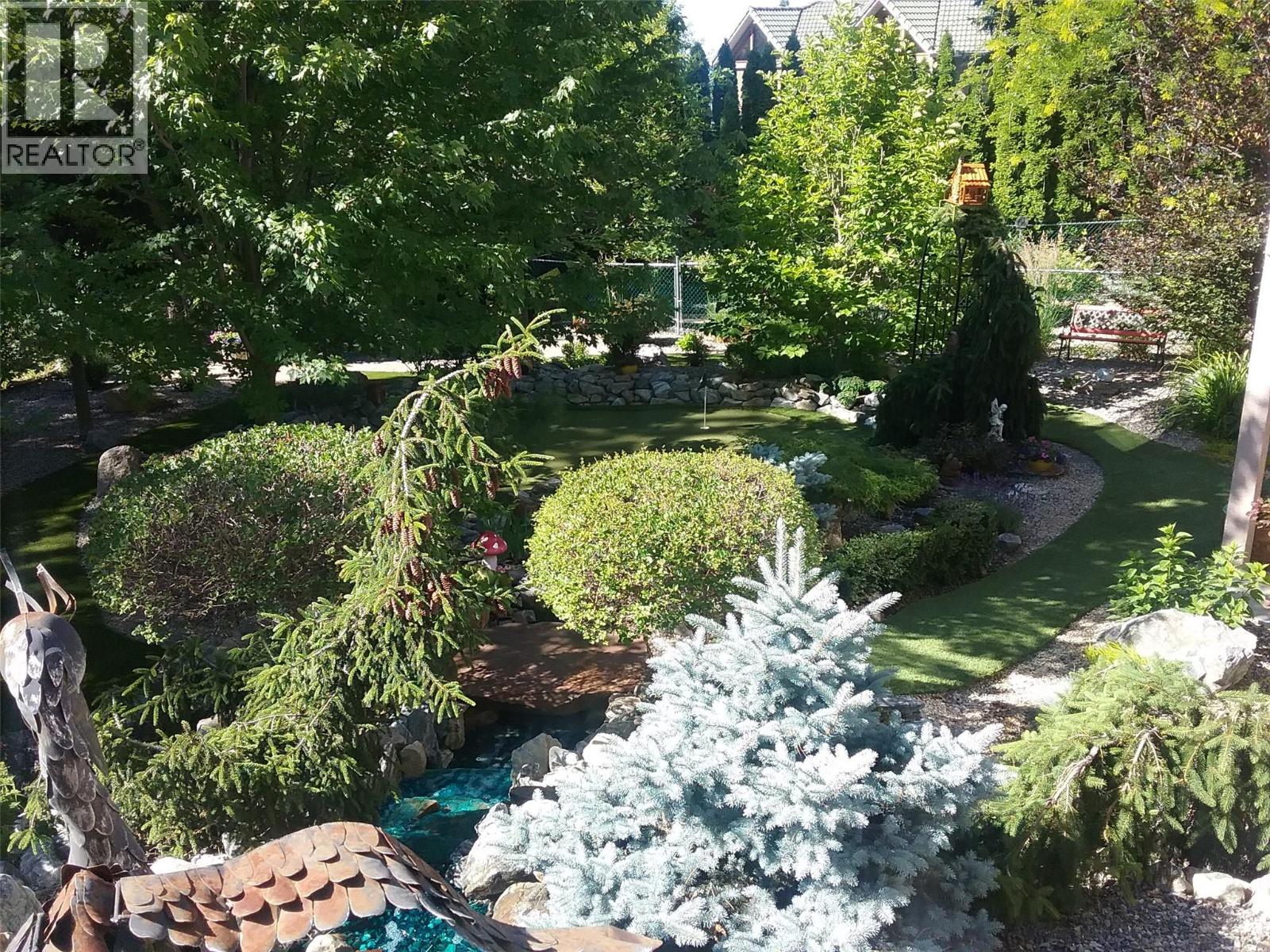 3 6924 Manning Place, Vernon