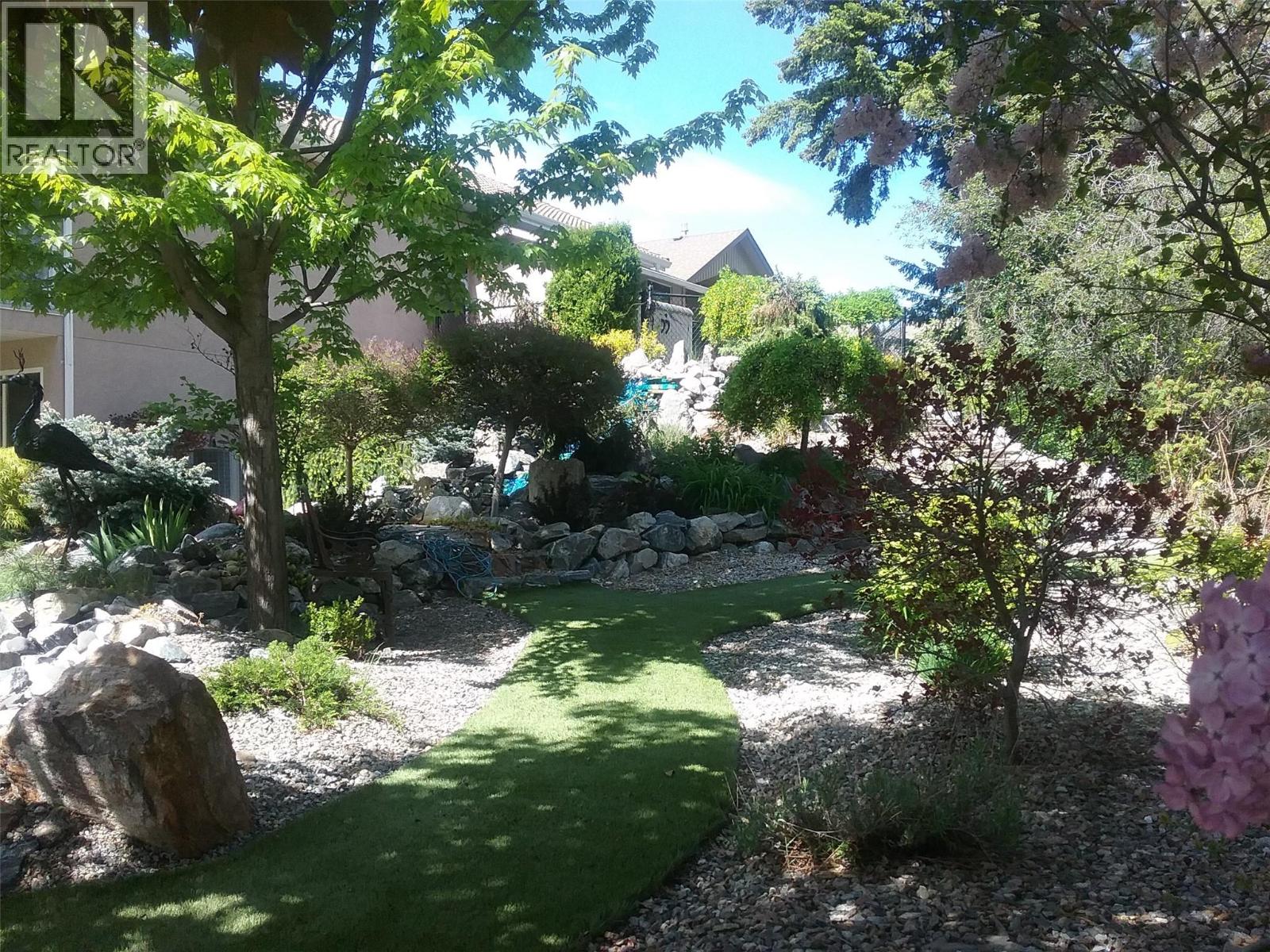 3 6924 Manning Place, Vernon