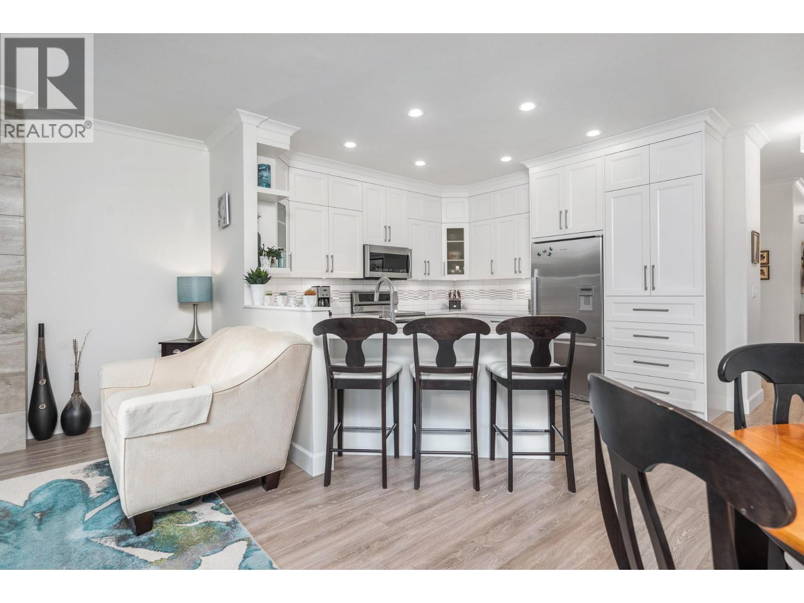 3 6924 Manning Place, Vernon