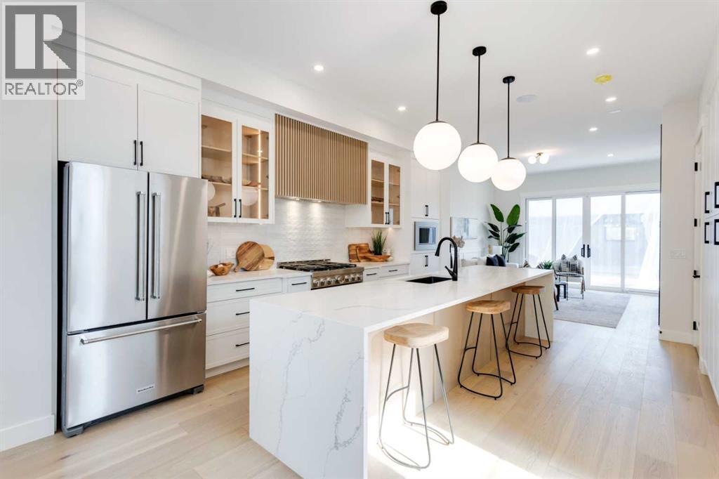 Single Family House for Sale in   Avenue NE Renfrew Calgary 