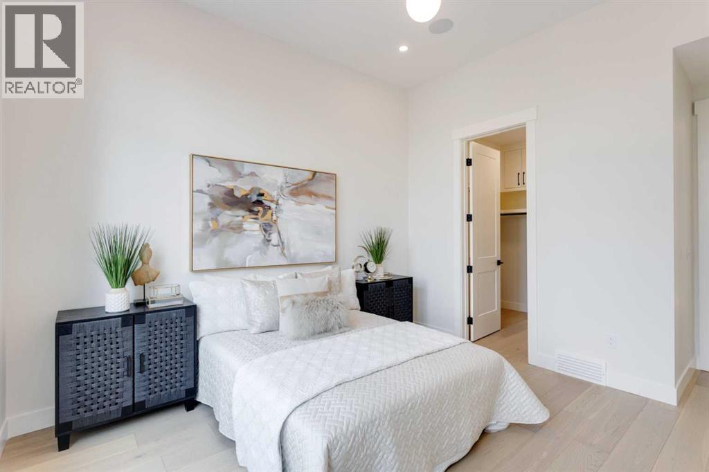 Single Family House for Sale in   Avenue NE Renfrew Calgary 