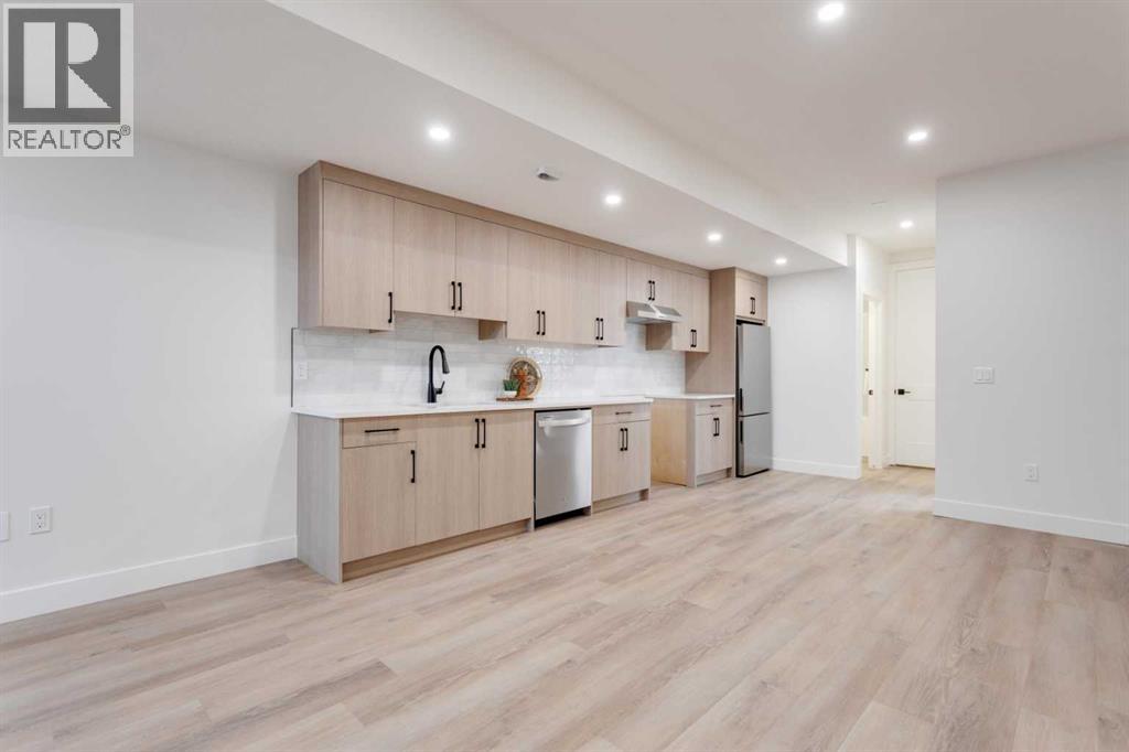 Single Family House for Sale in   Avenue NE Renfrew Calgary 