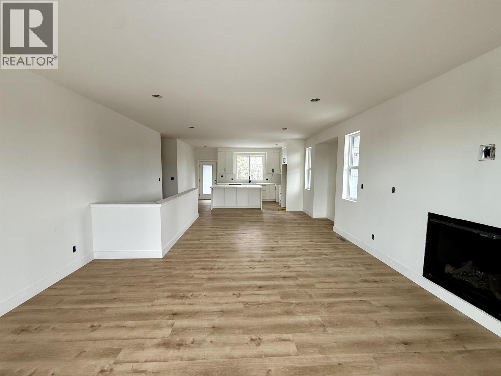 905 SPRUCE PLACE - 11