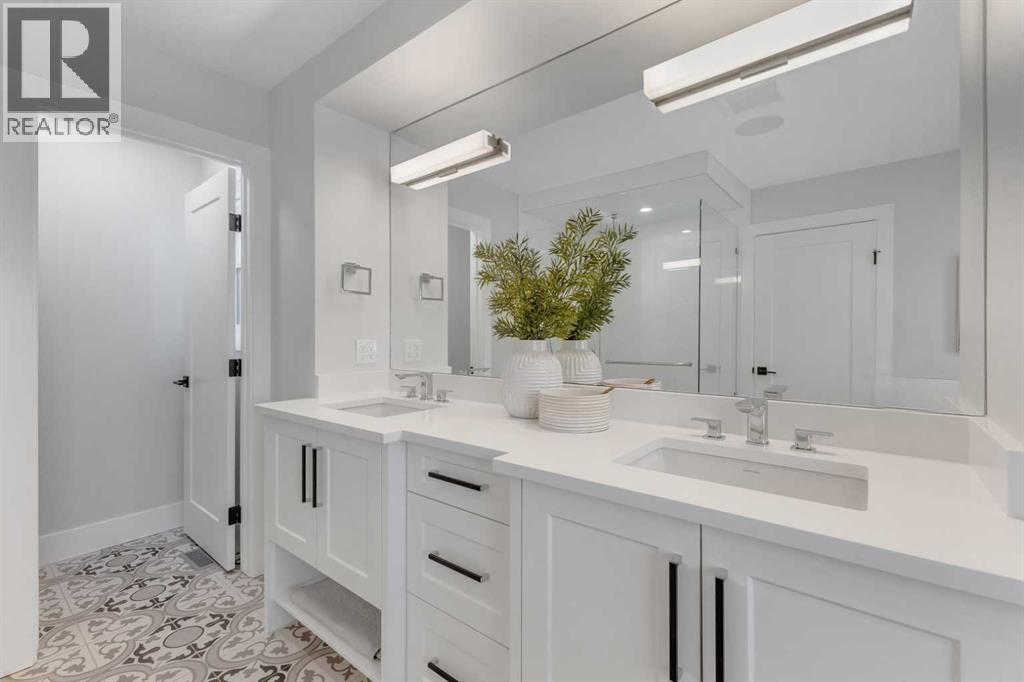 Single Family House for Sale in   Avenue NW Banff Trail Calgary 