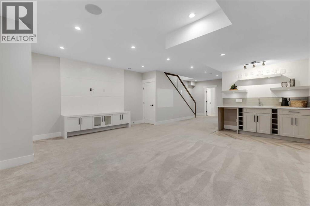 Single Family House for Sale in   Avenue NW Banff Trail Calgary 