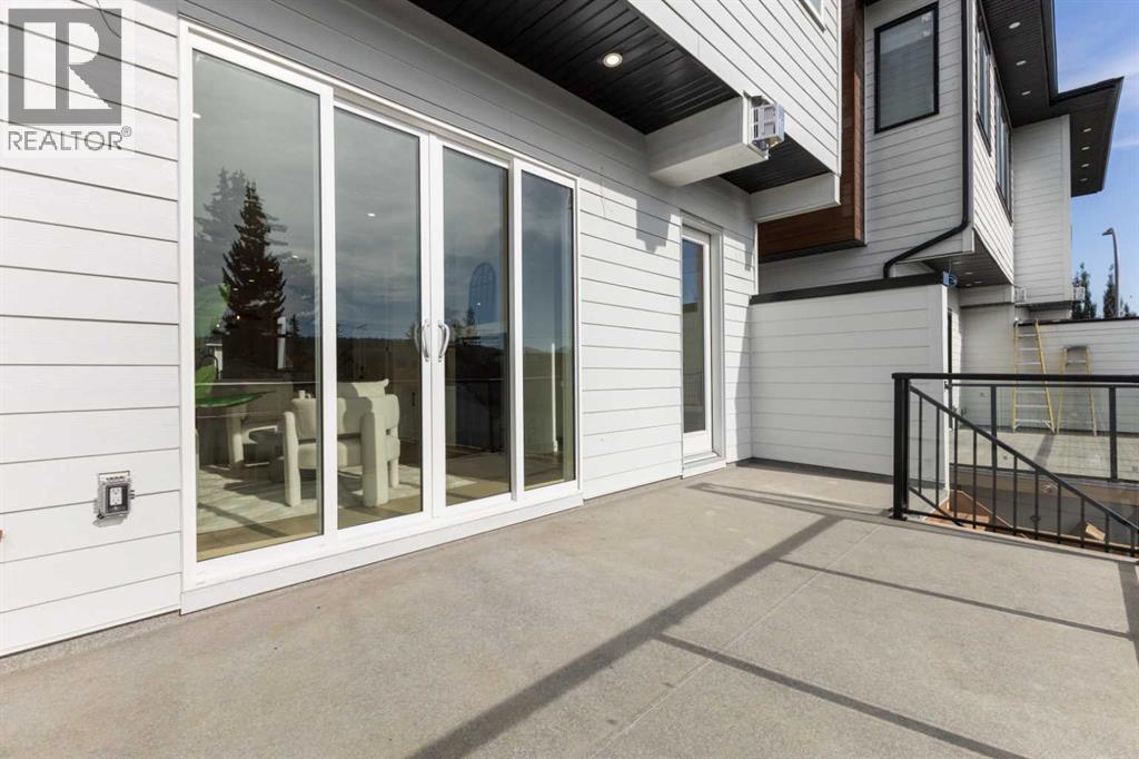 Single Family House for Sale in   Avenue NW Montgomery Calgary 