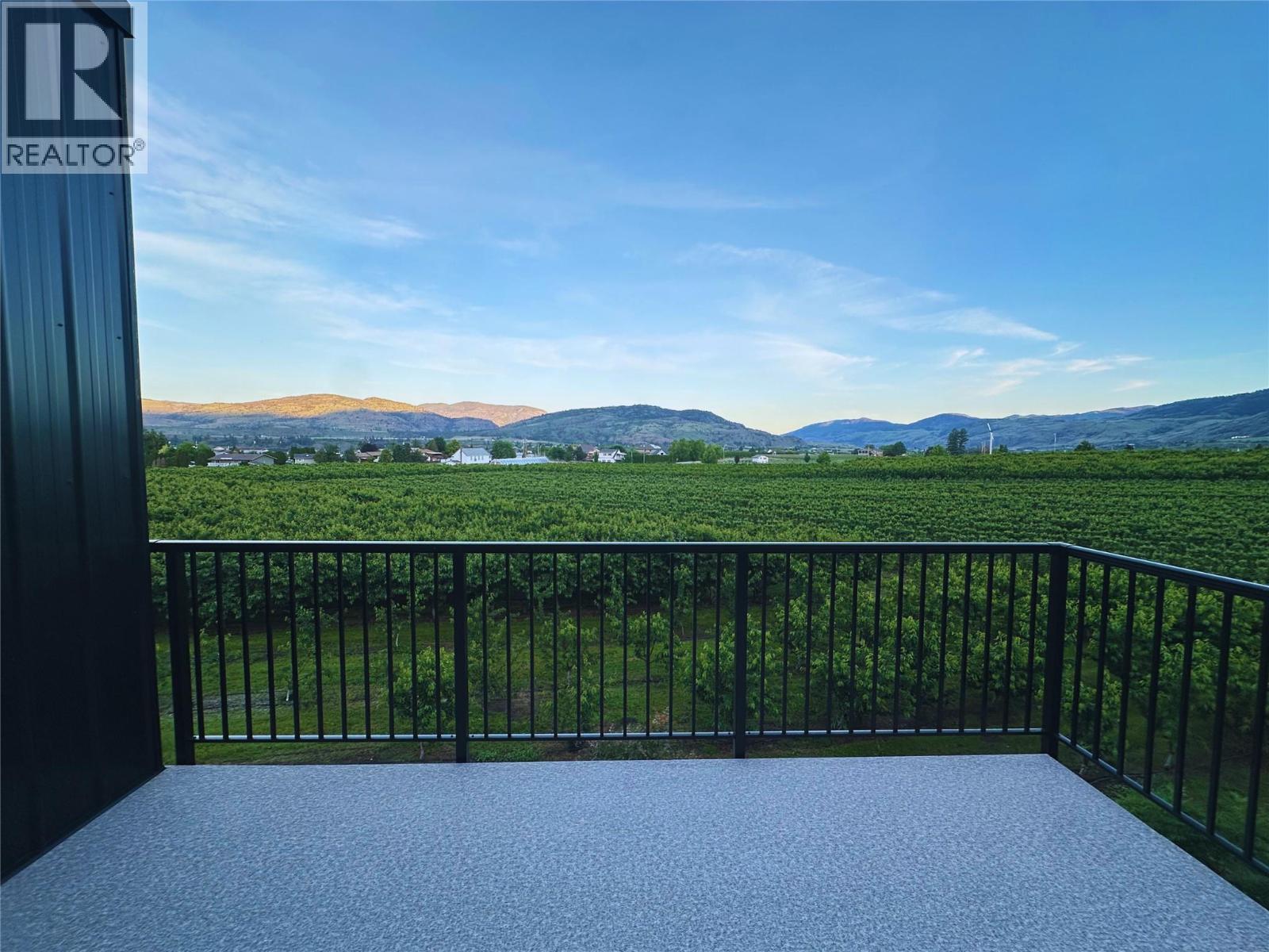 1257 Copper Road, Oliver