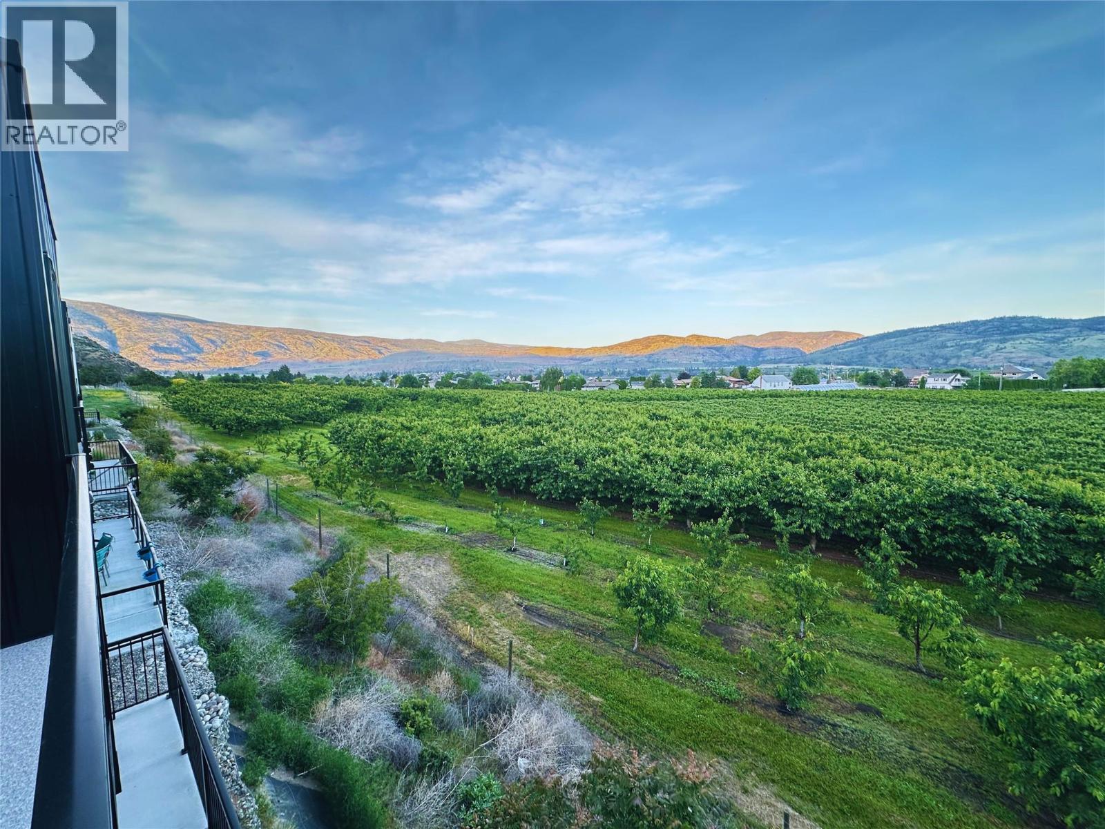 1257 Copper Road, Oliver