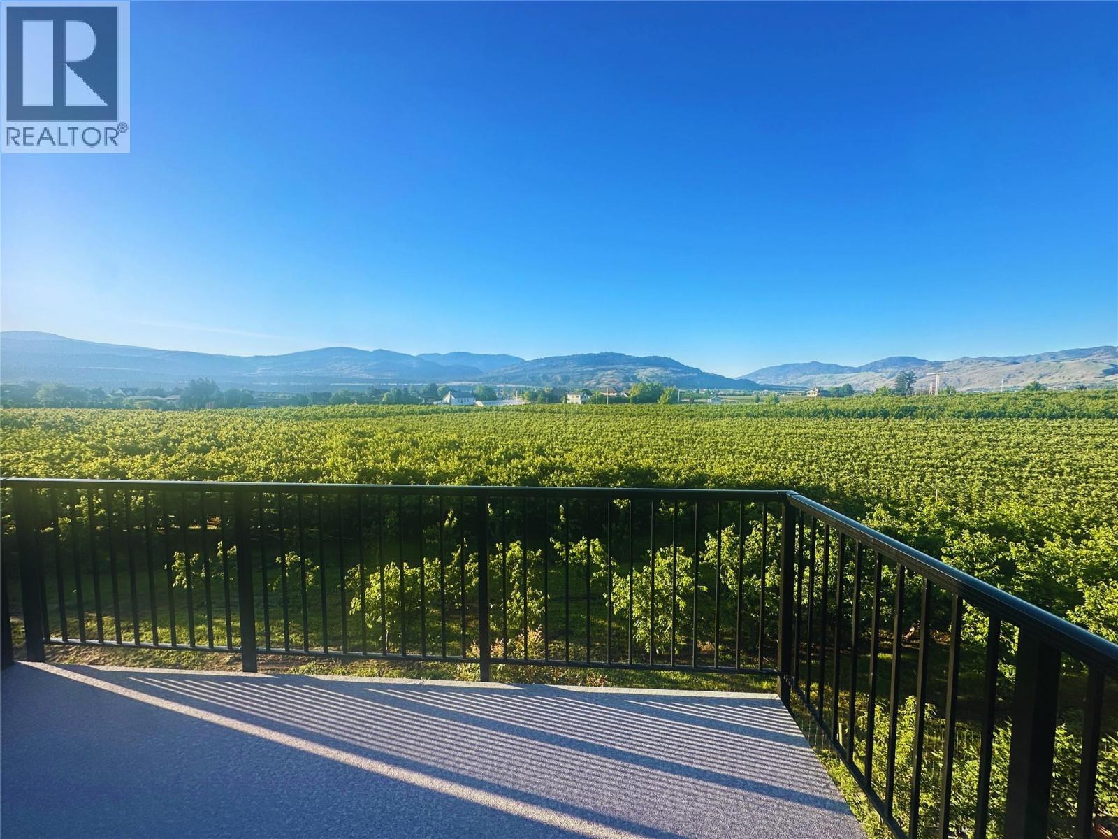 1257 Copper Road, Oliver